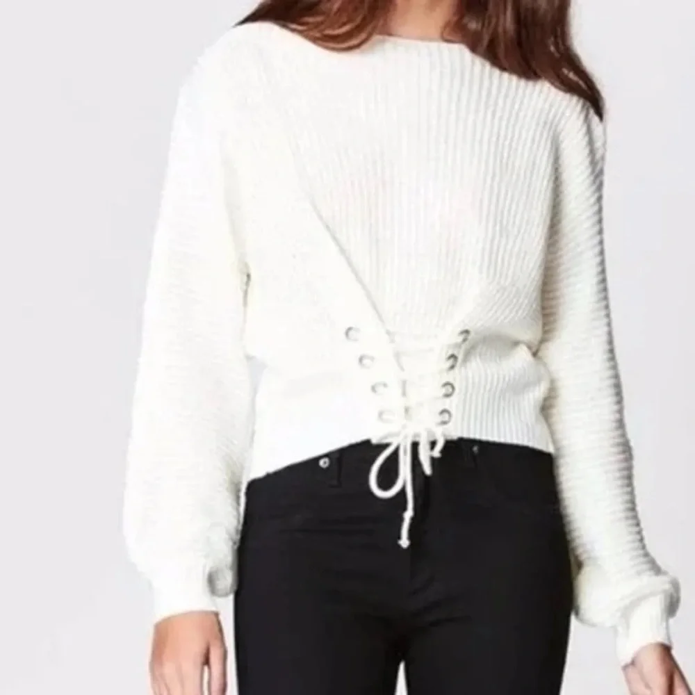 SEEK THE LABEL WHITE LACE UP CORSET SWEATER SIZE XS 100% ACRYLIC🤍